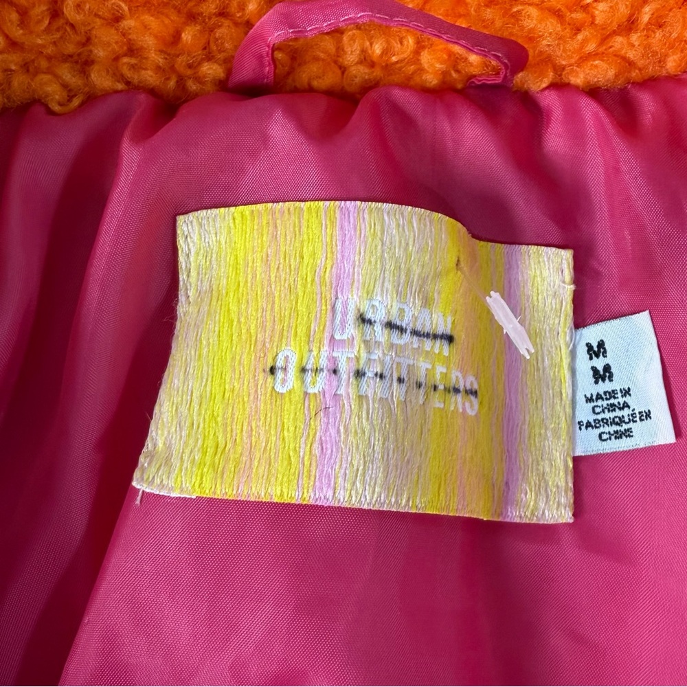 Urban Outfitters Women’s Duckie Faux Shearling Collar Puffer Jacket Size M Pink - Picture 5 of 8